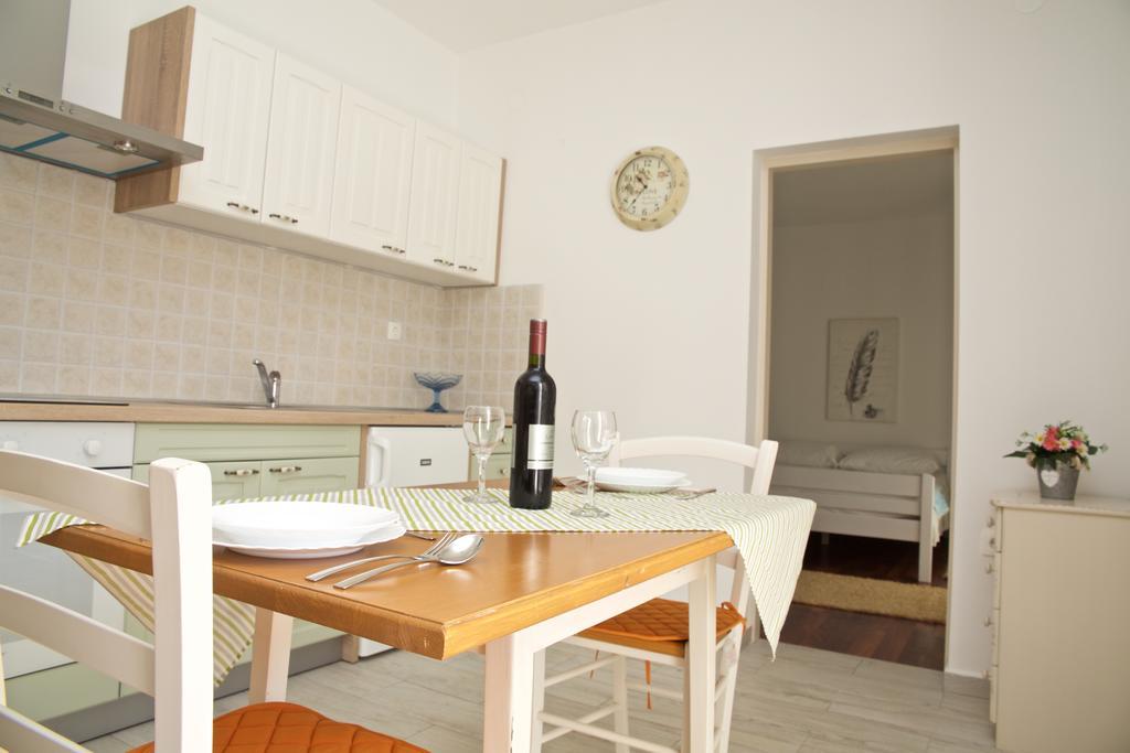 Antonija Apartments with Pool Biograd Na Moru Buitenkant foto