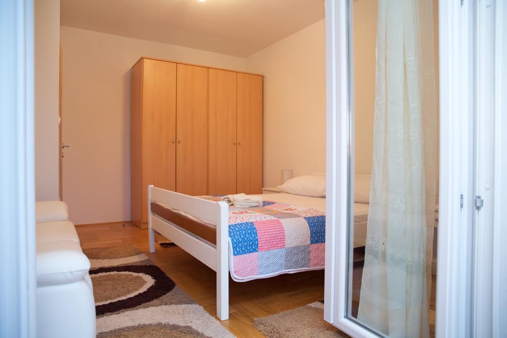 Antonija Apartments with Pool Biograd Na Moru Buitenkant foto