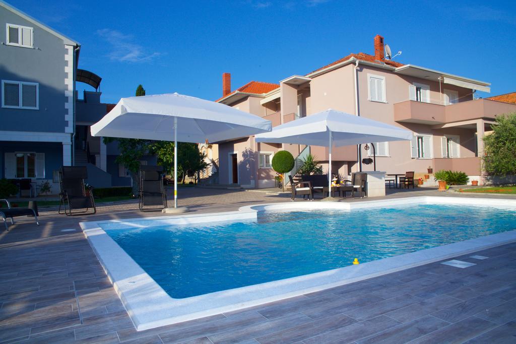 Antonija Apartments with Pool Biograd Na Moru Buitenkant foto