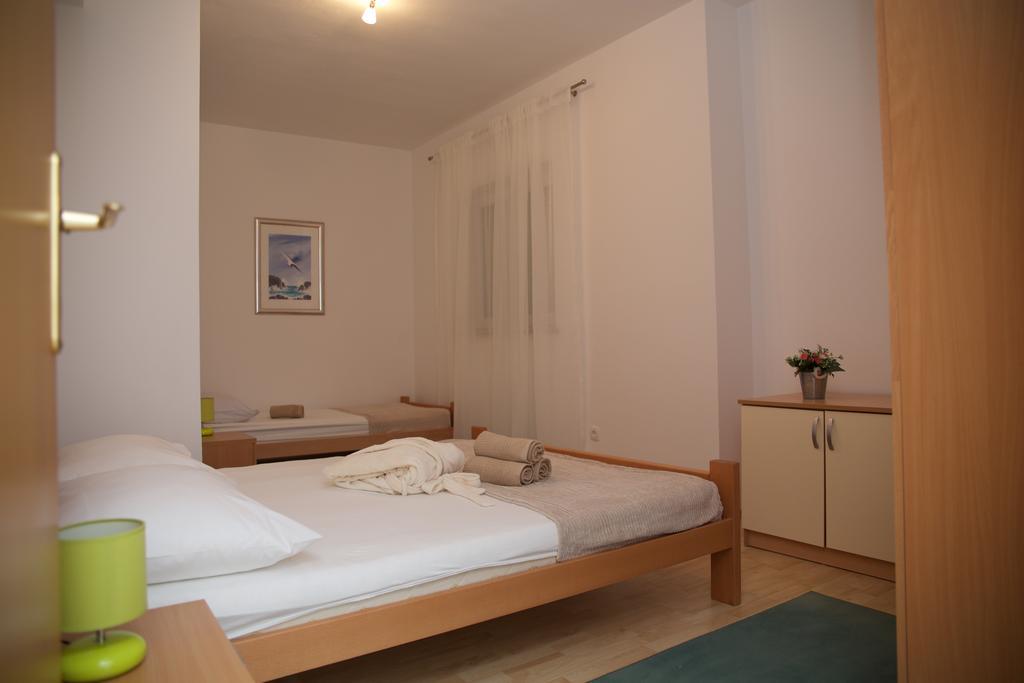 Antonija Apartments with Pool Biograd Na Moru Buitenkant foto