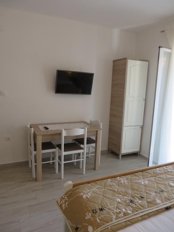 Antonija Apartments with Pool Biograd Na Moru Buitenkant foto