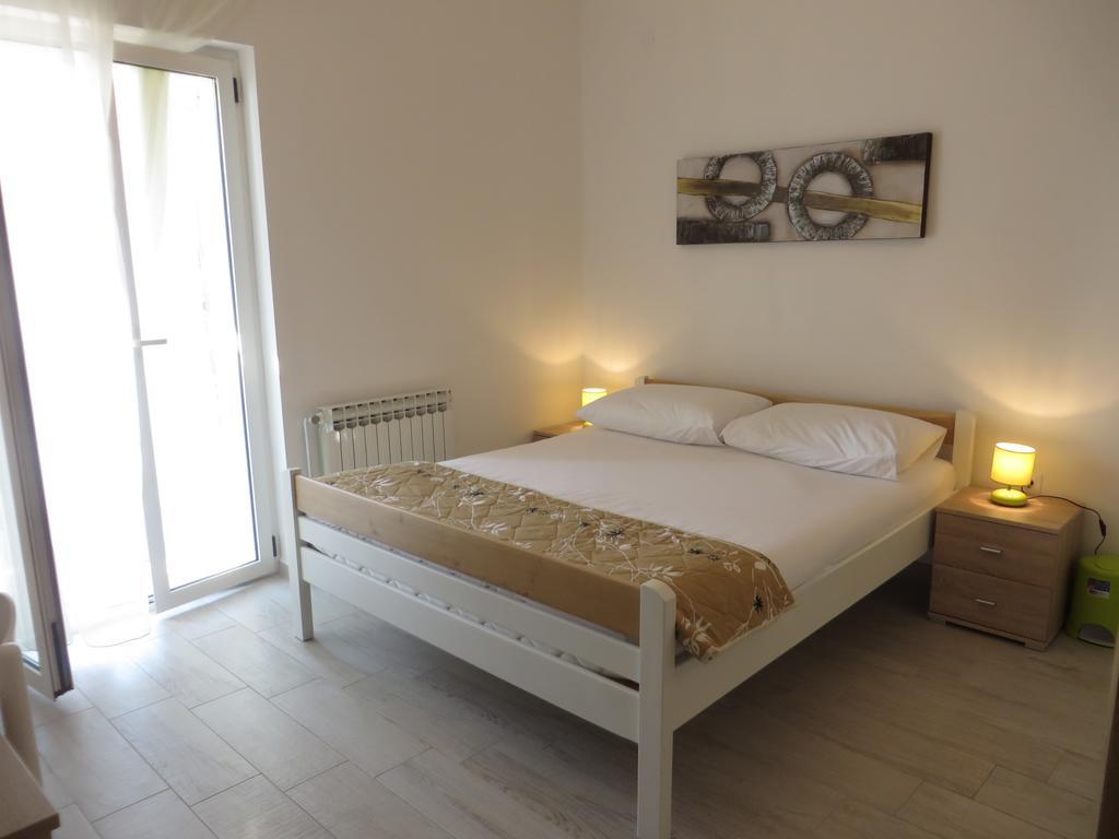 Antonija Apartments with Pool Biograd Na Moru Buitenkant foto