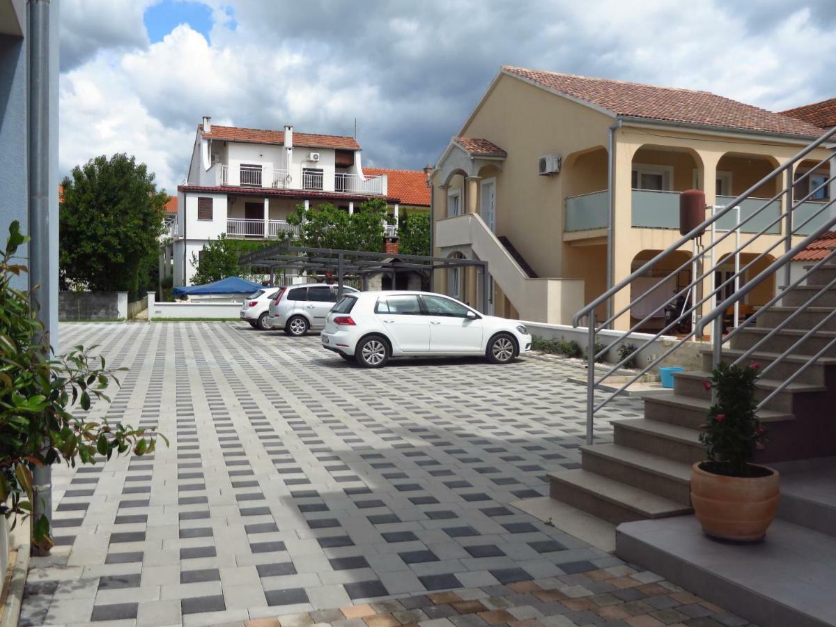 Antonija Apartments with Pool Biograd Na Moru Kamer foto